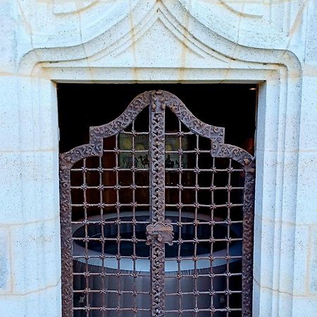 Chateau De La Grave Bourg-sur-Gironde エクステリア 写真