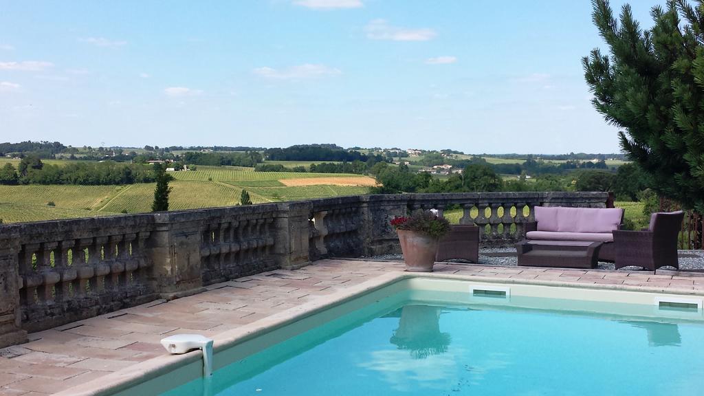 Bourg-sur-Gironde Chateau De La Grave Bed & Breakfast エクステリア 写真